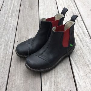 El Naturalista With Rubber Sole And Leather Upper
